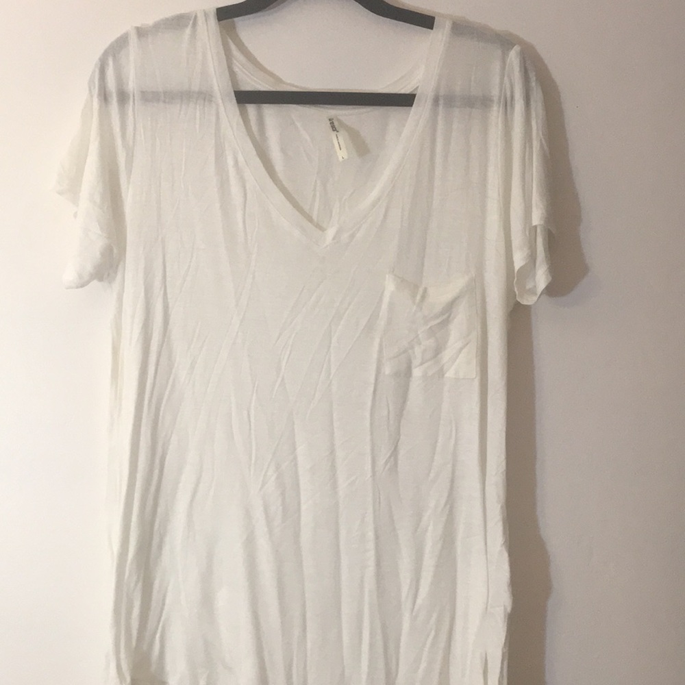 NWOT basic v neck white tee
